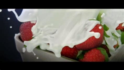 Häagen-Dazs Fruit Collection TV Spot, 'Peaches and Strawberries' created for Häagen-Dazs