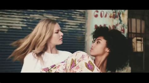 H&M TV commercial - 2018 Spring Collection Feat. Winona Ryder, Elizabeth Olsen