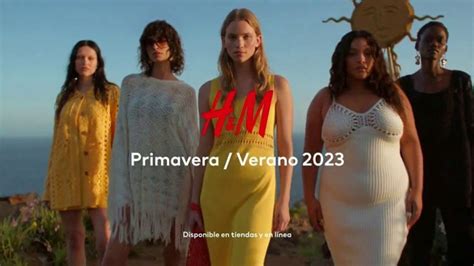 H&M TV Spot, 'Primavera y verano 2023' con Rebecca Longendyke canción de I Monster