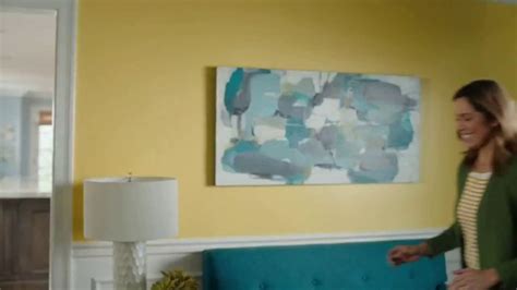 HGTV HOME by Sherwin-Williams TV Spot, 'Color Compliment: Friend' featuring Marisa Echeverria