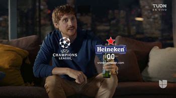 Heineken 0.0 TV Spot, 'UEFA Champions League: nunca mirar solo: temblor' created for Heineken 0.0