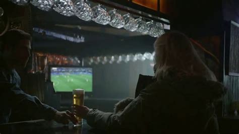 Heineken TV Spot, 'UEFA Champions League: Salud por todos los fans. Incluidos los hombres' created for Heineken
