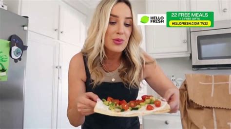 HelloFresh New Year Sale TV commercial - 22 Free Meals, Plus Three Free Gifts