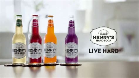 Henry's Hard Soda TV Spot, 'Fountain' featuring Mike Rylander