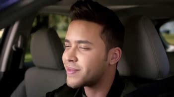 Honda HR-V Crossover 2016 TV Spot, 'Billboard' con Prince Royce featuring Prince Royce