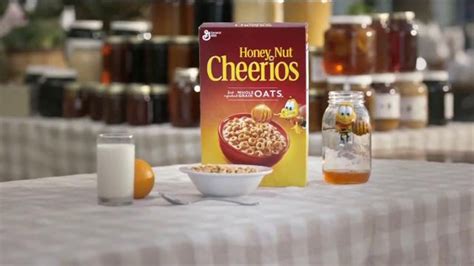 Honey Nut Cheerios TV Spot, 'Farmers Market' featuring Oliver Wyman