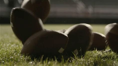 Hormel Rev Wraps TV Commercial '68 Yard Field Goal'