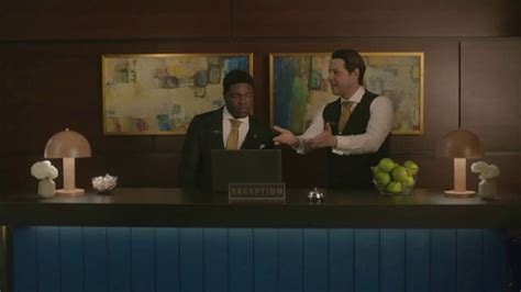 Hotels.com TV Spot, 'The Hotel Guys Talk Basketball Courts' Feat. Ike Barinholtz and Sam Richardson featuring Ike Barinholtz