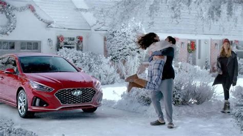 Hyundai Holidays Sales Event TV Spot, 'No Gift Receipt Required' [T2] featuring Mike Aviles