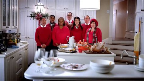JCPenney Black Friday TV Spot, 'Jingle More Bells' featuring Leslie Steele