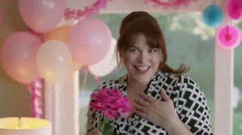 JCPenney TV Spot, 'Corazón de Melón' featuring Ella DeMore