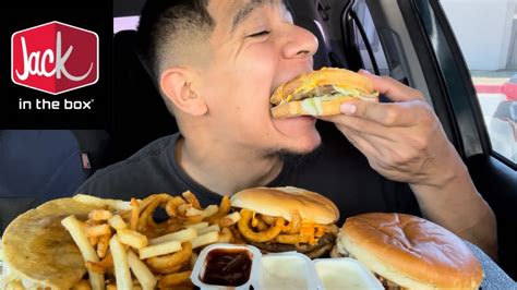 Jack in the Box Sriracha Curly Fry Burger TV Spot, 'Jugador'