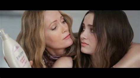 Jergens Original Scent TV Spot, 'Mother's Day: Dust Bowl Elbows' Featuring Leslie Mann, Maude Apatow created for Jergens