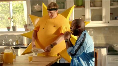 Jimmy Dean Delights TV Spot, 'Keeping it Warm' featuring Dave B. Mitchell
