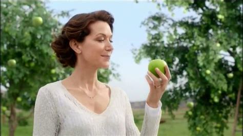 Juvederm XC TV Spot, 'Apples'