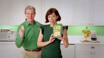 Keebler Club Crackers TV Spot, 'Prepare Less and Enjoy More'