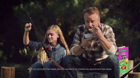 Kellogg's Raisin Bran Crunch Apple Strawberry TV Spot, 'Fishing' featuring Ashley Bullock