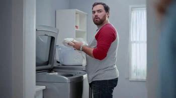 Kenmore Elite Washer TV Spot, 'Remove Grass Stains With Accela-Wash' featuring Damon Calderwood