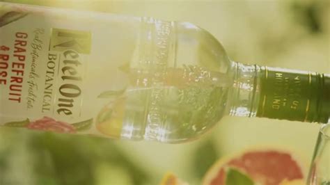 Ketel One Botanical Spritz TV Spot, 'Taste the Summer: Vodka Spritz'