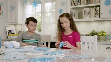 Kid Cuisine TV Spot, 'Disney Frozen: Flurry of Fun' featuring Brooke Fontana