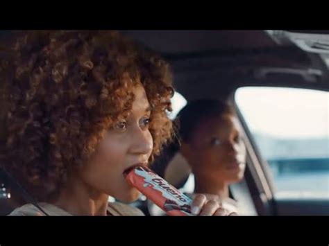 Kinder Bueno TV Spot, 'Traffic' featuring Ryan Andes