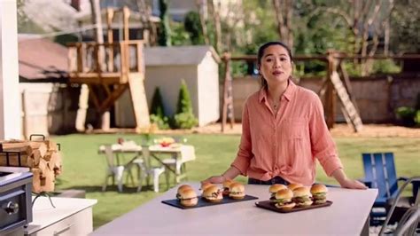 King's Hawaiian TV Spot, 'Food Network: Slider Sunday' Featuring Vivian Chan