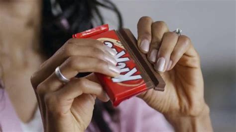 KitKat TV Spot, 'Sounds of KitKat' featuring Merren McMahon