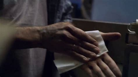 Kleenex Wet Wipes TV Spot, 'Made for Doers' created for Kleenex