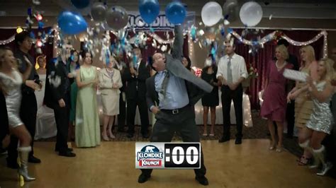 Klondike Krunch TV Spot, 'Paul vs. the Dreaded Dance Circle' featuring Jeff Sarsfield