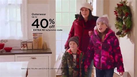 Kohl's TV Spot, 'Holidays: Amazon Echo, Outerwear and Pillows: Extra 15 Off'