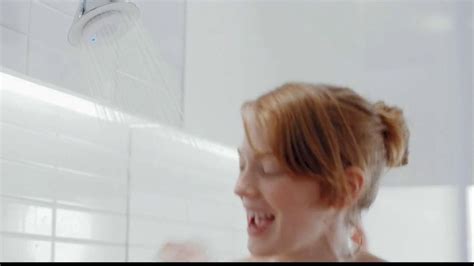 Kohler TV Spot, 'Singing in the Shower' featuring Gabrielle Giraud