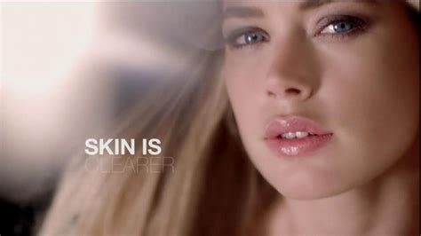 L'Oreal Super Slim TV Commercial Featuring Doutzen Kroes created for L'Oreal Paris Cosmetics