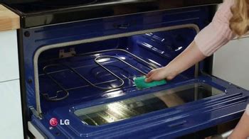LG EasyClean TV Spot, 'Mom Confession: Self-Cleaning Oven'