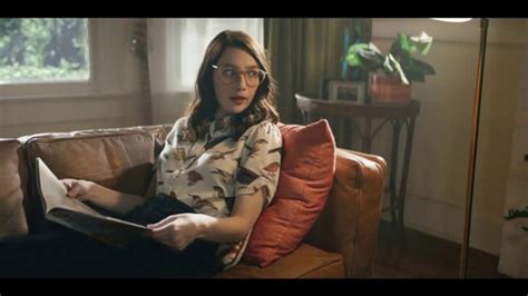 LG G7 TV Spot, 'What's It Gonna Take: T-Mobile' Featuring Aubrey Plaza featuring Aubrey Plaza