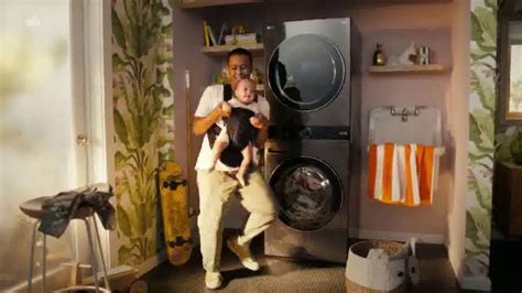 LG WashTower TV Spot, 'Laundry Day' Song by Grover Washington, Jr. & Bill Withers