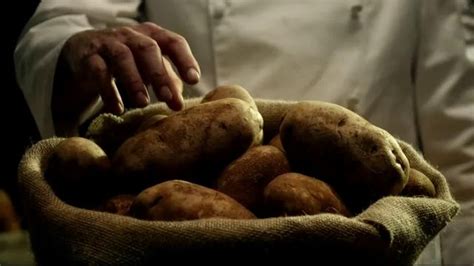 Lay's Kettle Cooked TV Spot, 'Lay's Kitchen' featuring Sean Phillips