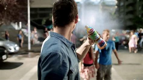 Lipton 100% Natural TV commercial - Street Party