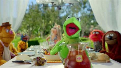 Lipton Iced Tea TV Spot, 'Lipton Helps the Muppets'