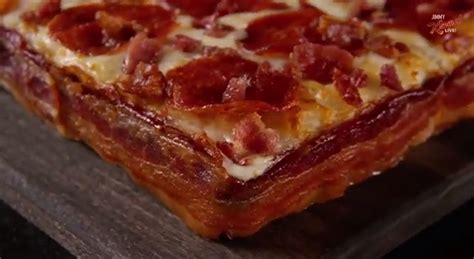 Little Caesars Pizza Bacon Wrapped DEEP!DEEP! Dish Pizza TV Spot, 'Daym Drops: Yes!