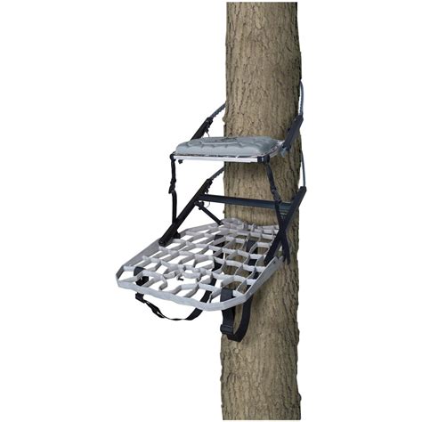 Lone Wolf Stands Portable Tree Stands logo