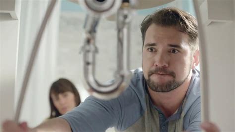 Lowe's TV Spot, 'Llave del Agua' created for Lowe's