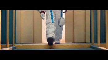 Lunchables TV Spot, 'Astronaut' featuring Angus Macleod