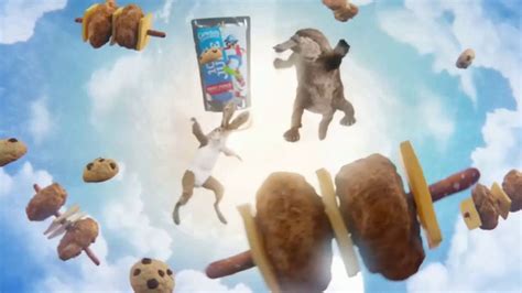 Lunchables With 100% Juice TV commercial - Mixed Up: School Hallway