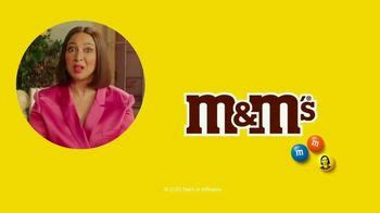 M&M's TV Spot, 'People Who Love Maya' Featuring Maya Rudolph featuring Maya Rudolph