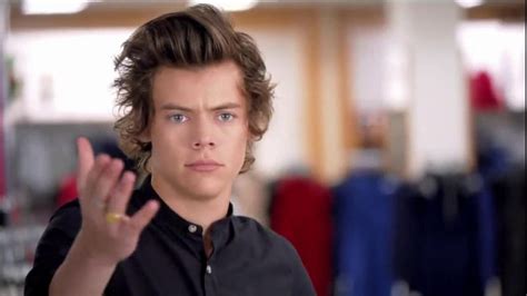 Macy's Black Friday TV Spot, 'Hairstyle' Featuring One Direction featuring Harry Styles