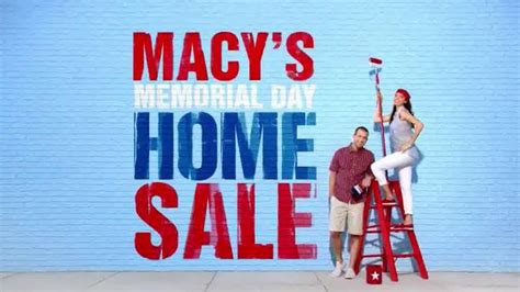 Macys Memorial Day Home Sale TV commercial - Luggage, Towels and Kitchen