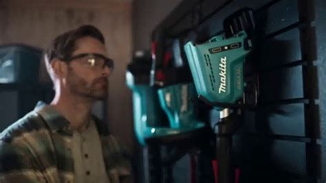 Makita TV Spot, 'Rule the Outdoors: String Trimmer and Blower'
