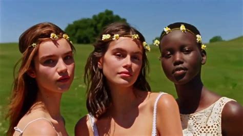Marc Jacobs Daisy TV Spot, 'Field of Flowers' Featuring Kaia Gerber, Song by Suicide created for Marc Jacobs