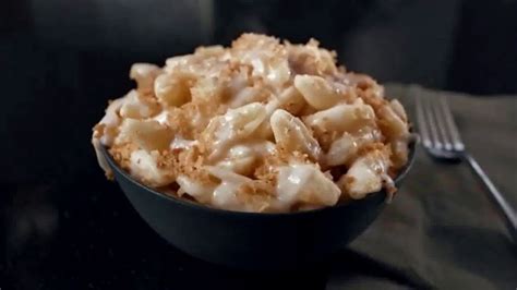 Marie Callender's Creamy Vermont Mac & Cheese Bowl TV Spot, 'Dancing While Eating' created for Marie Callender's