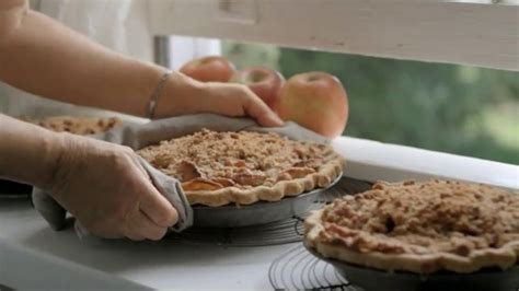 Marie Callender's Dutch Apple Pie TV Spot featuring David Iacono
